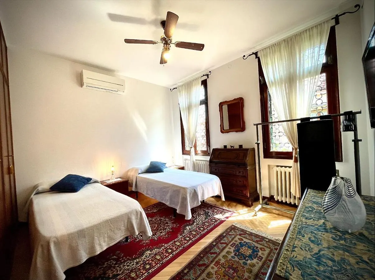 Bed & Breakfast B&B Michelangelo Venice